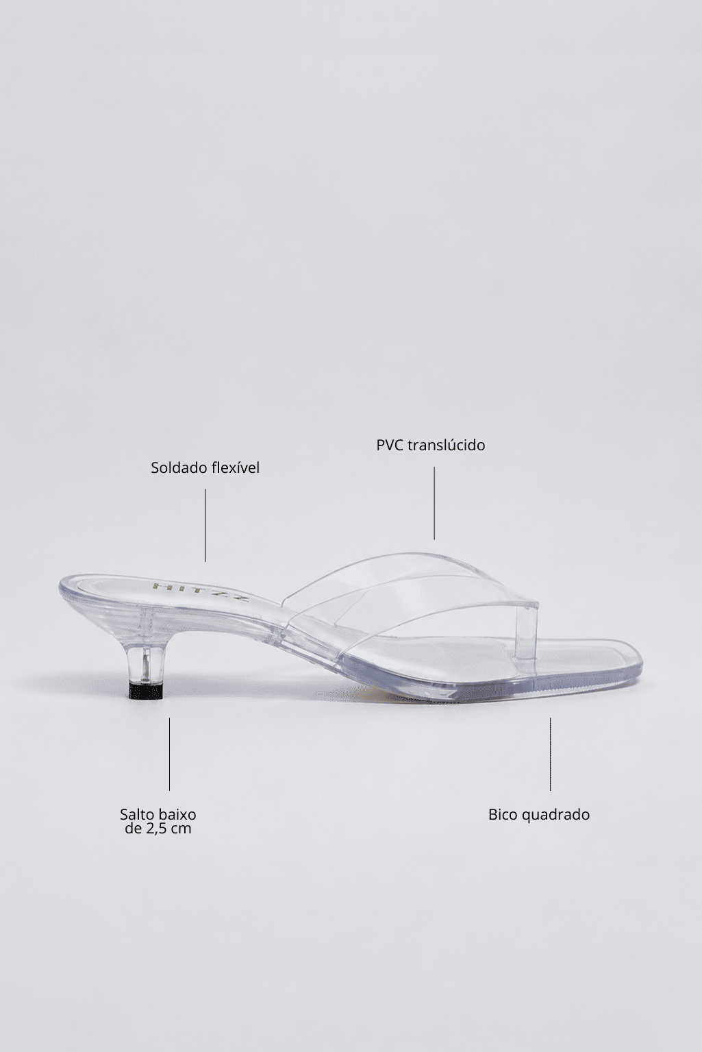 gummy-tamanco-feminino-transparente-salto-baixo Tamanco Feminino Flip Flop Gummy transparente em PVC, vista lateral destacando as tiras e o salto baixo