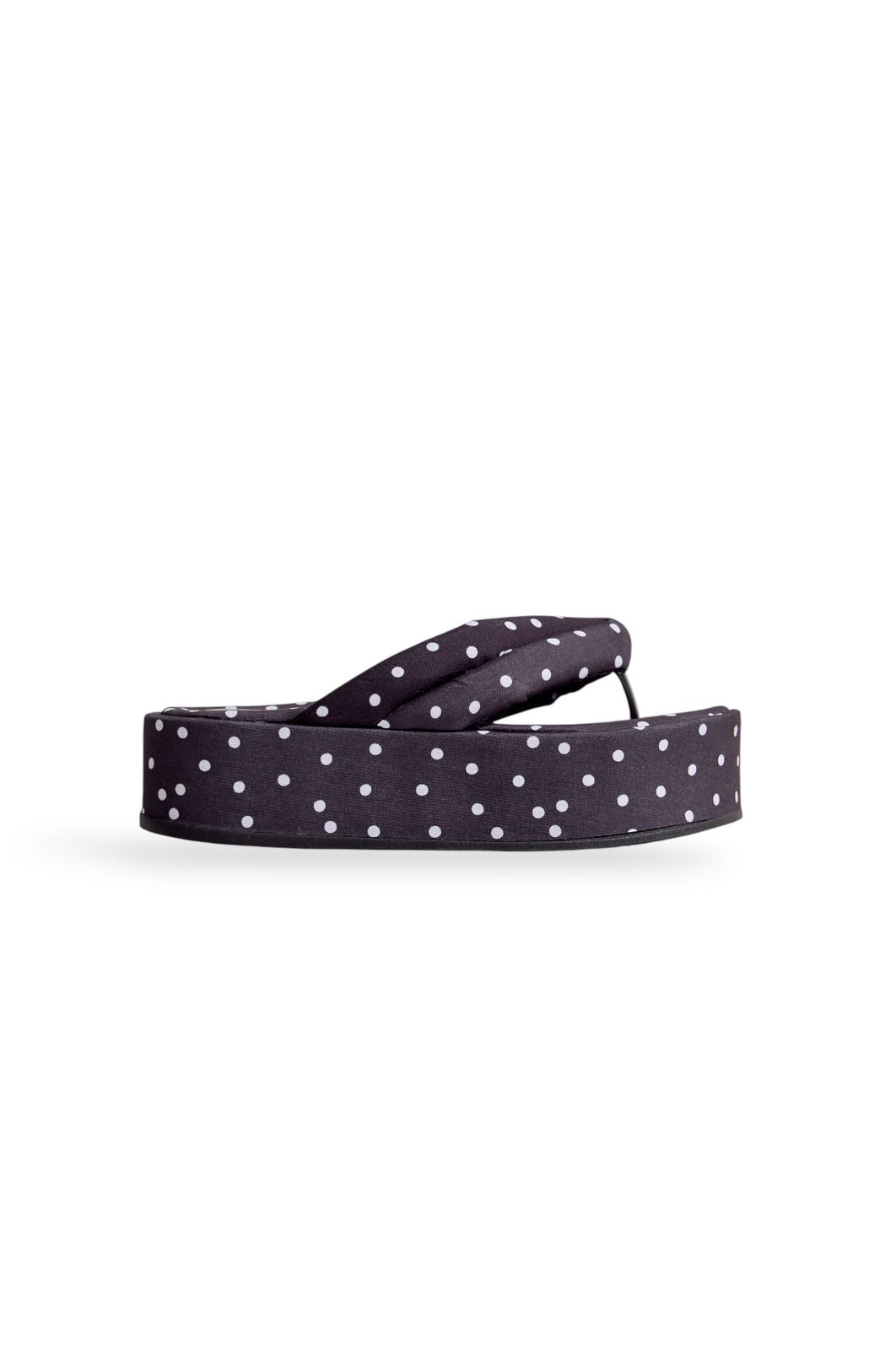 SAKURA - CHINELO FLATFORM POÁ TIRAS PUFFER PRETO E BRANCO