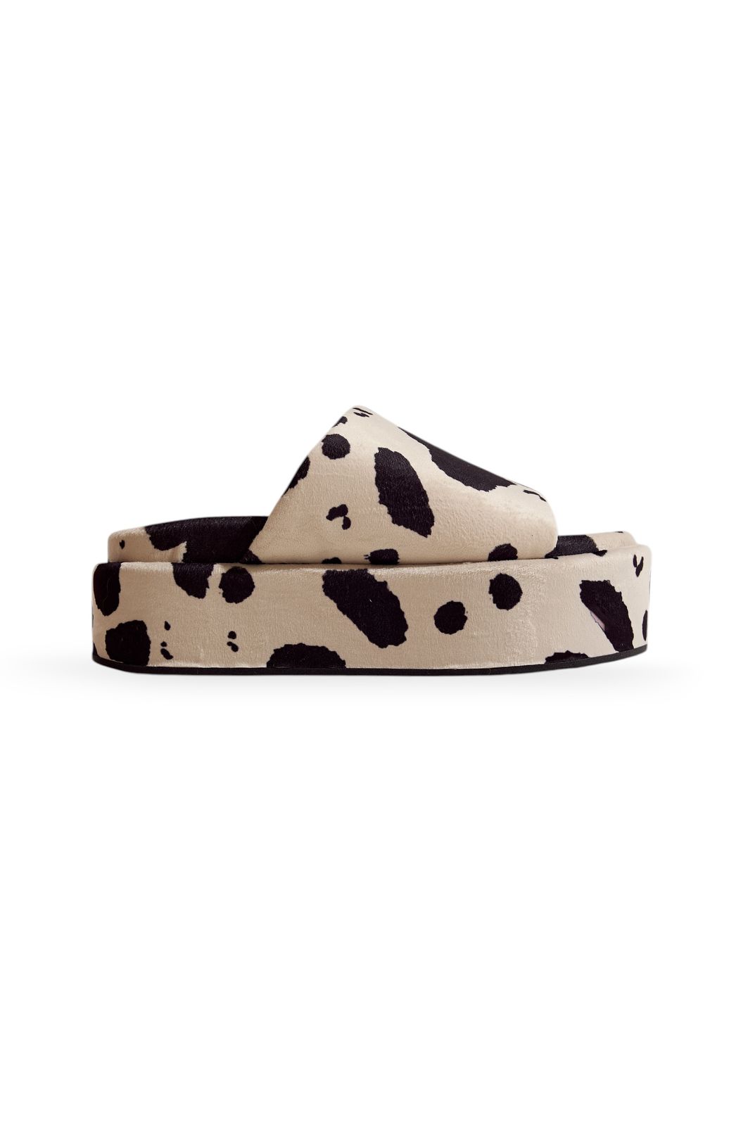 FIFI - TAMANCO FEMININO PLATAFORMA VACA BRANCO/PRETO FIFI - TAMANCO FEMININO PLATAFORMA VACA BRANCO/PRETO
