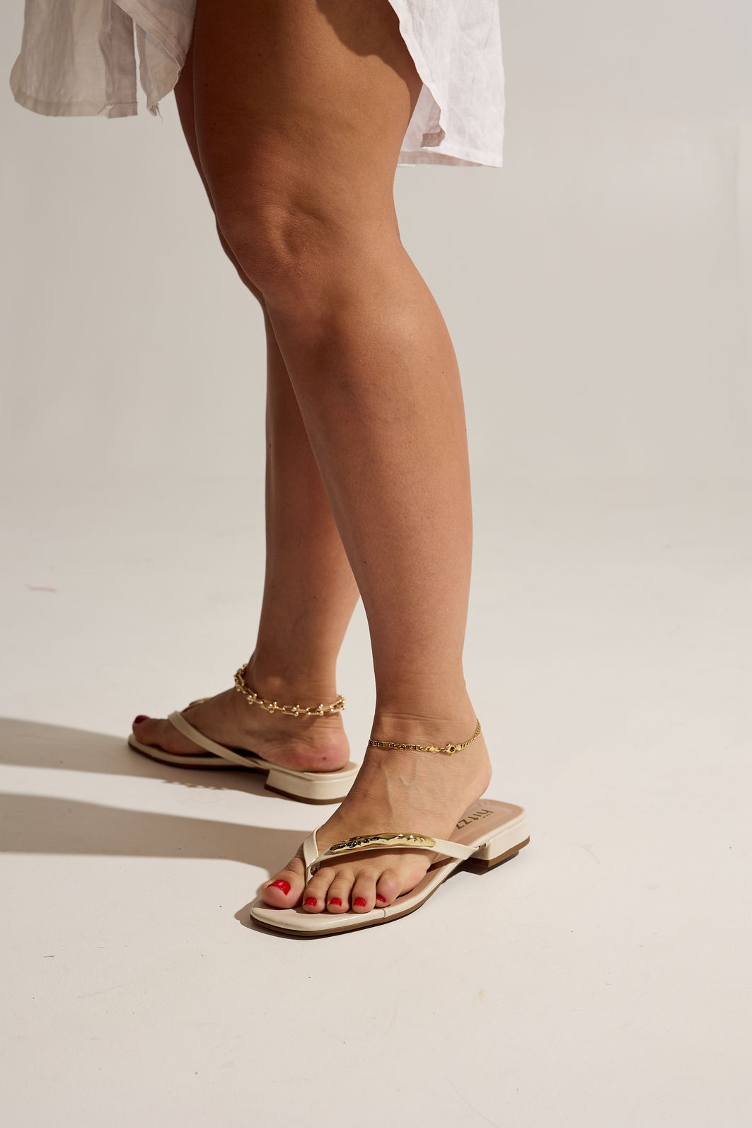 BRUNA - RASTEIRA FEMININA SALTO BAIXO OFF WHITE BRUNA - RASTEIRA FEMININA SALTO BAIXO OFF WHITE