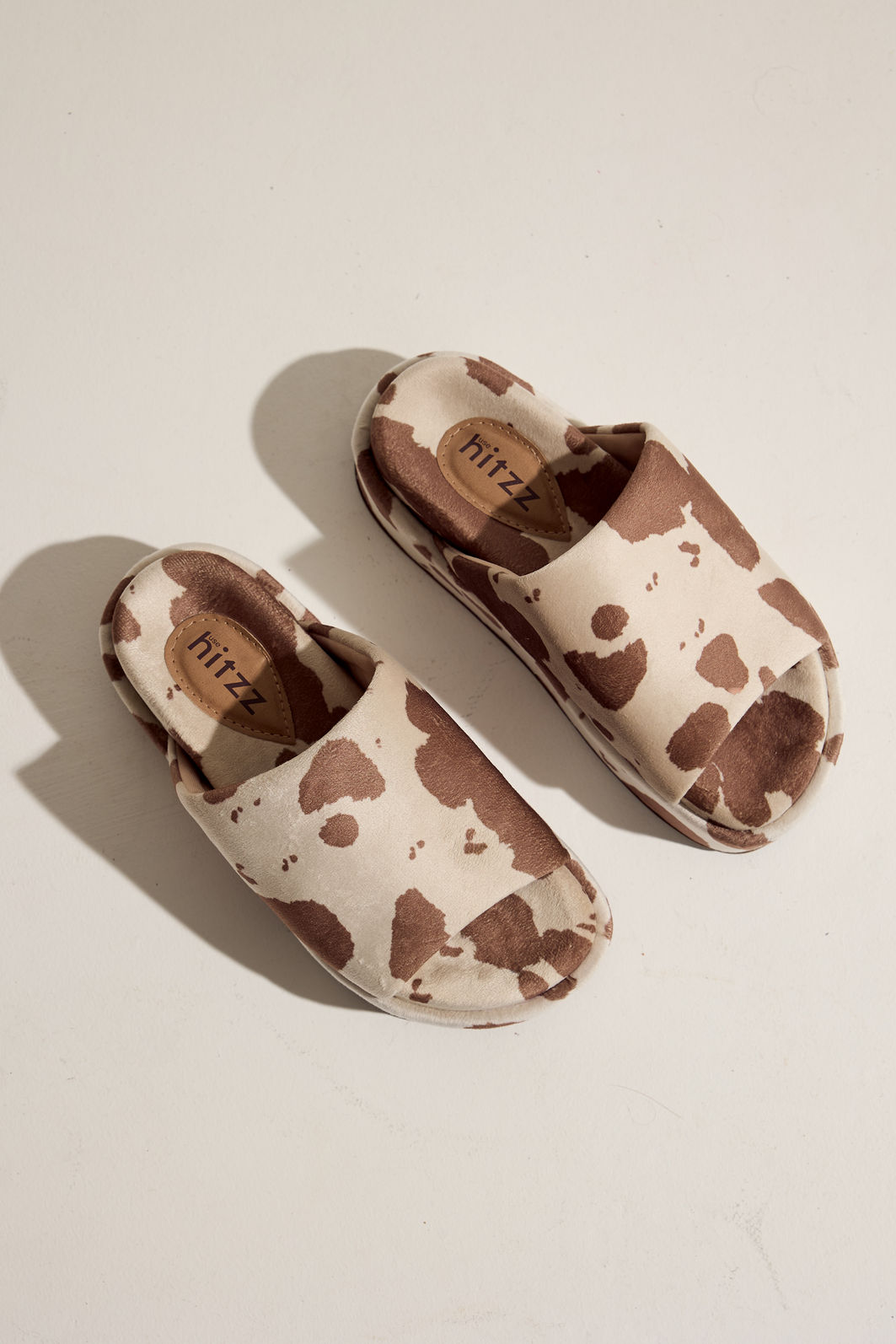 FIFI - TAMANCO FEMININO PLATAFORMA VACA BRANCO/BEGE FIFI - TAMANCO FEMININO PLATAFORMA VACA BRANCO/BEGE
