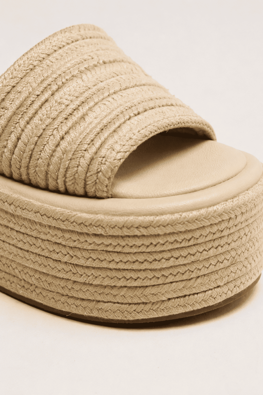 HERA - TAMANCO FEMININO FLATFORM CORDA OFF WHITE HERA - TAMANCO FEMININO FLATFORM CORDA OFF WHITE