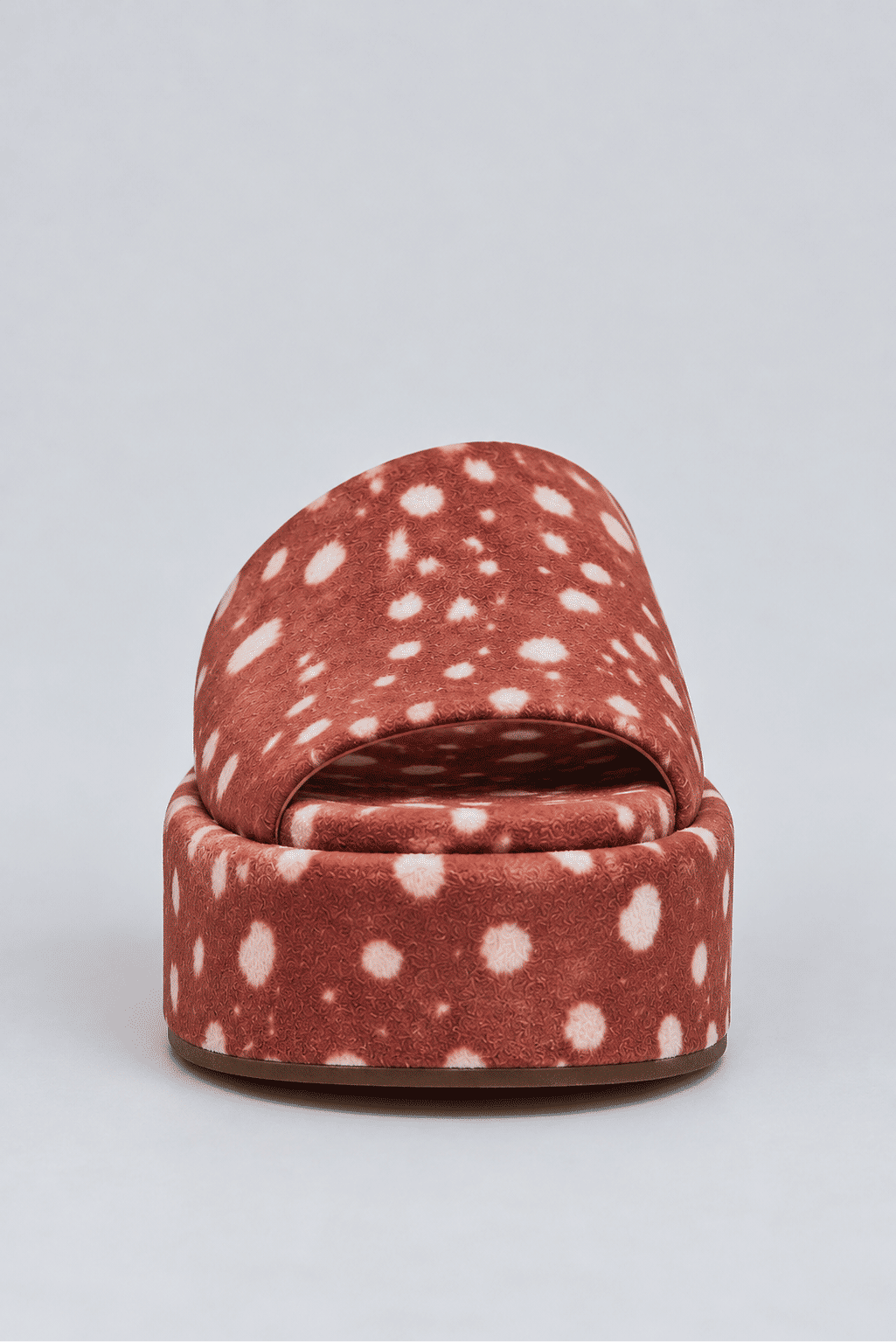 Tamanco feminino plataforma estampa bambi camel Fifi, vista frontal