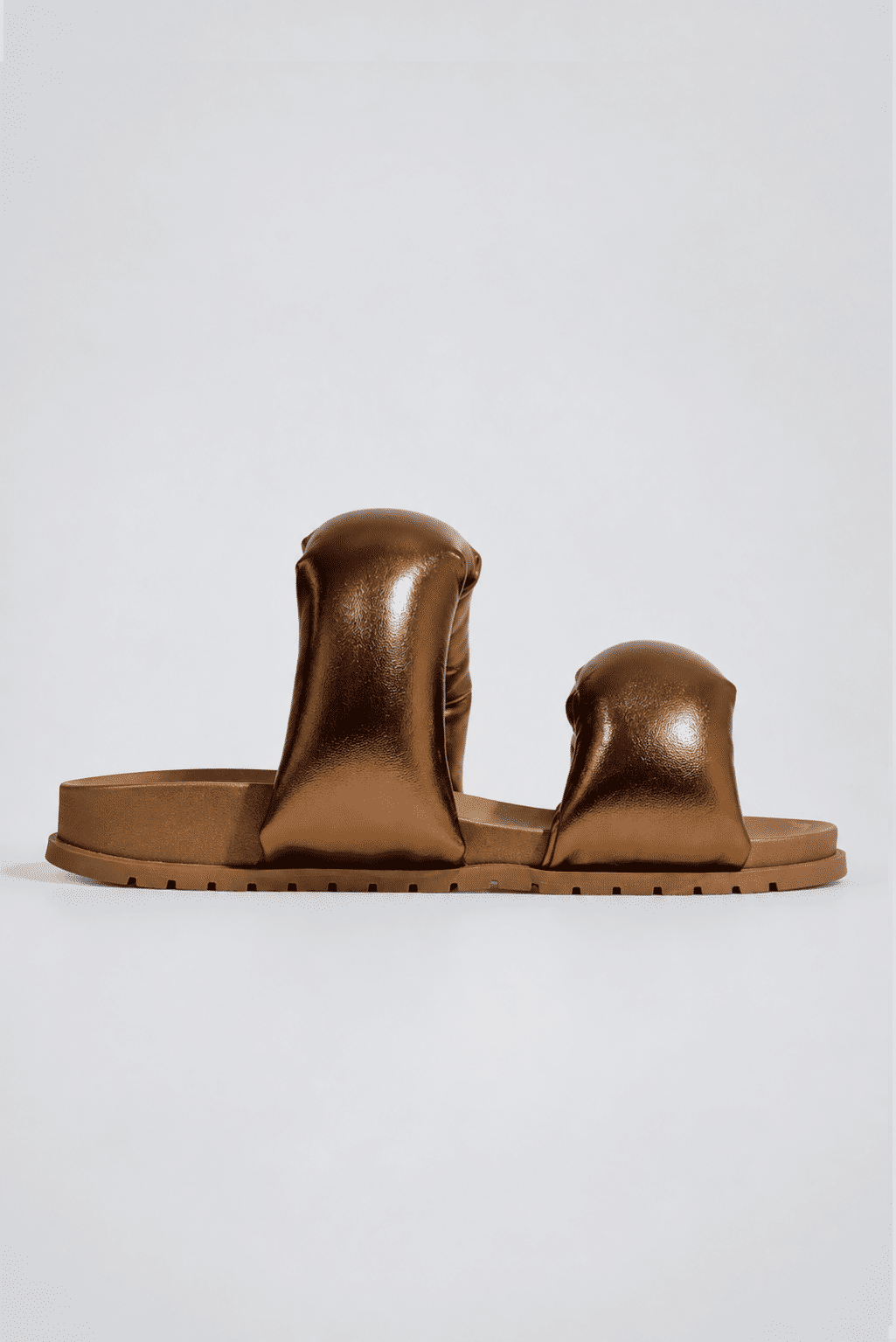 lili-papete-anatomica-feminina-bronze Papete Anatômica Lili Bronze vista de lado, com tiras puffer