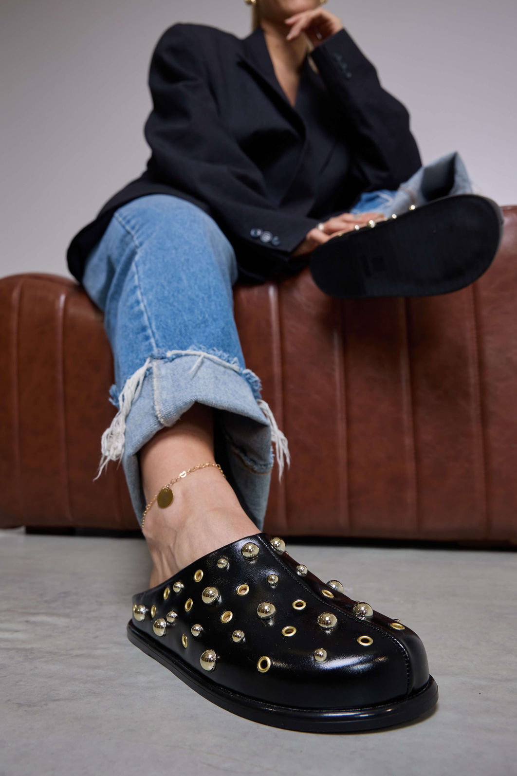 MORGAN - CLOG FEMININO TACHAS PRETO