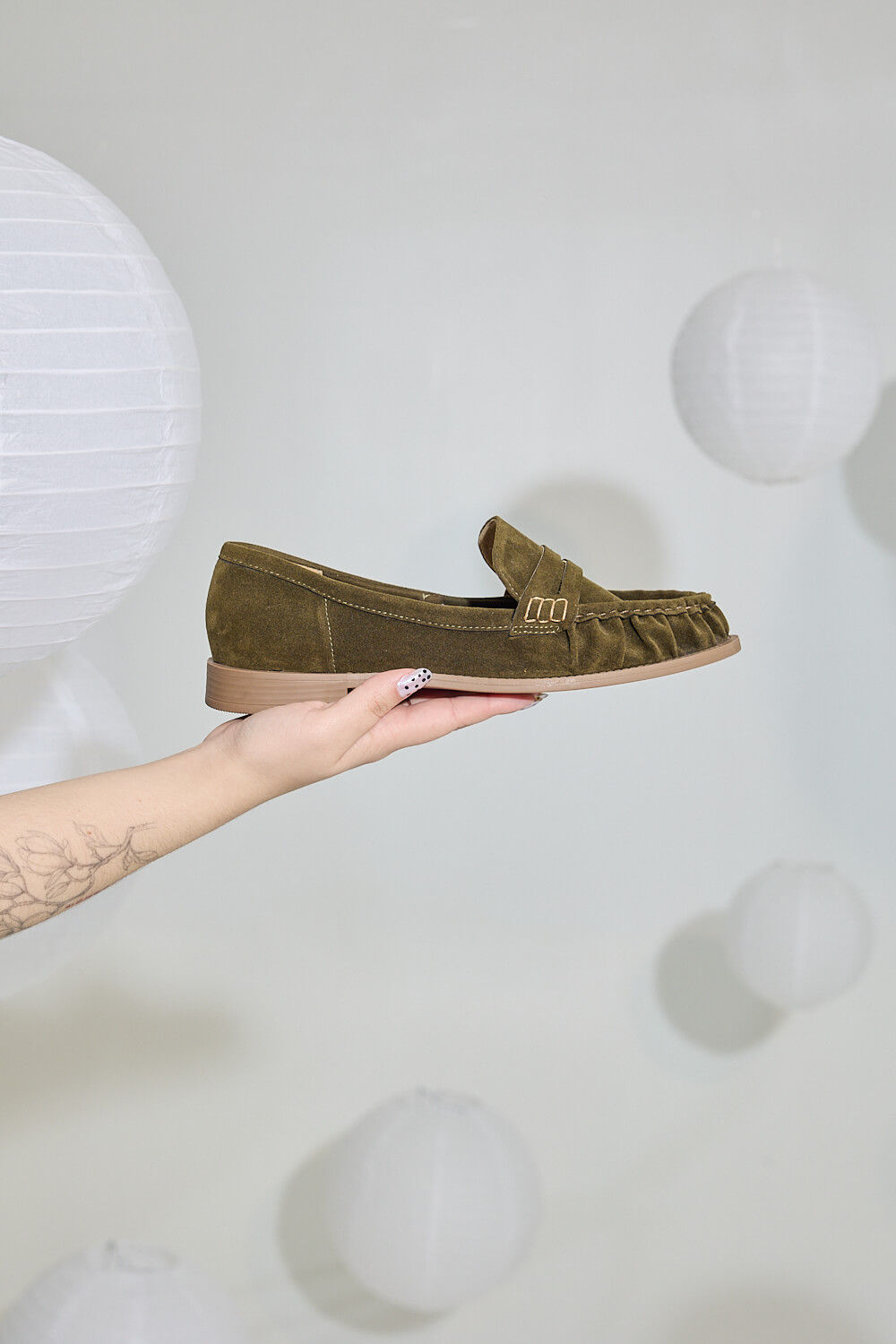 NAOKO - MOCASSIM FEMININO CAMURÇA VERDE MILITAR NAOKO - MOCASSIM FEMININO CAMURÇA VERDE MILITAR