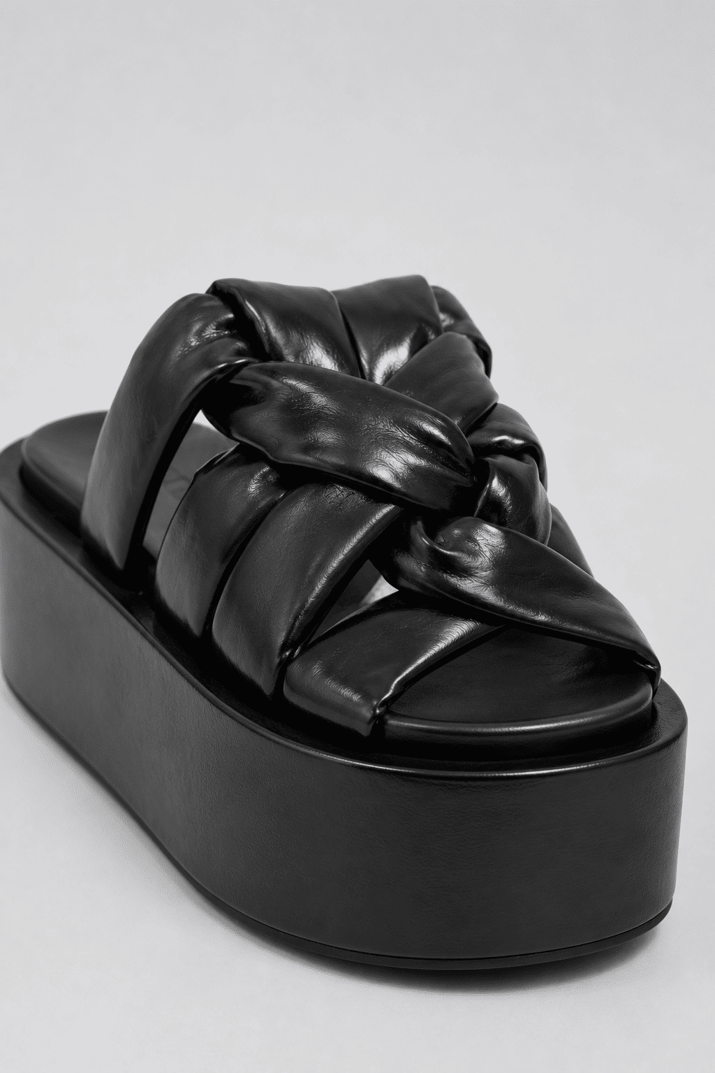 DARIELE - TAMANCO FLATFORM FEMININO PRETO