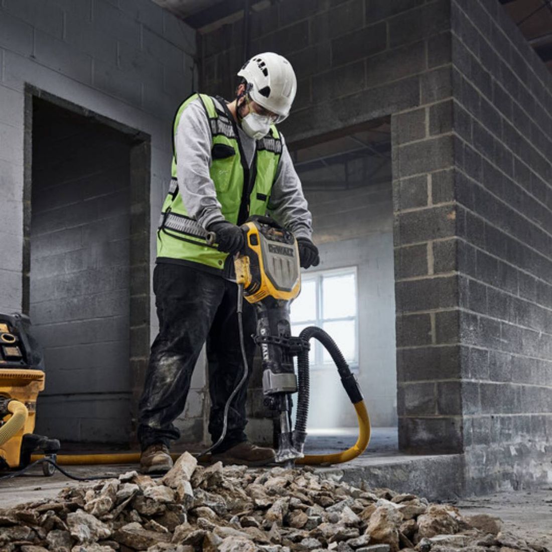 MARTELO DEMOLIDOR D25966-B2 15KG DEWALT