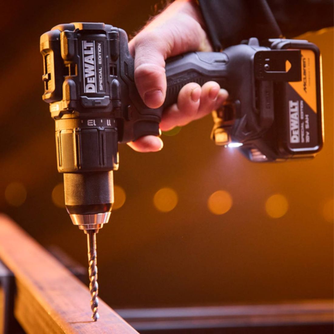 COMBO MCLAREN DEWALT PARAFUSADEIRA/FURADEIRA E PARAUSADEIRA IMPACTO 20V COMBO MCLAREN DEWALT PARAFUSADEIRA/FURADEIRA E PARAUSADEIRA IMPACTO 20V