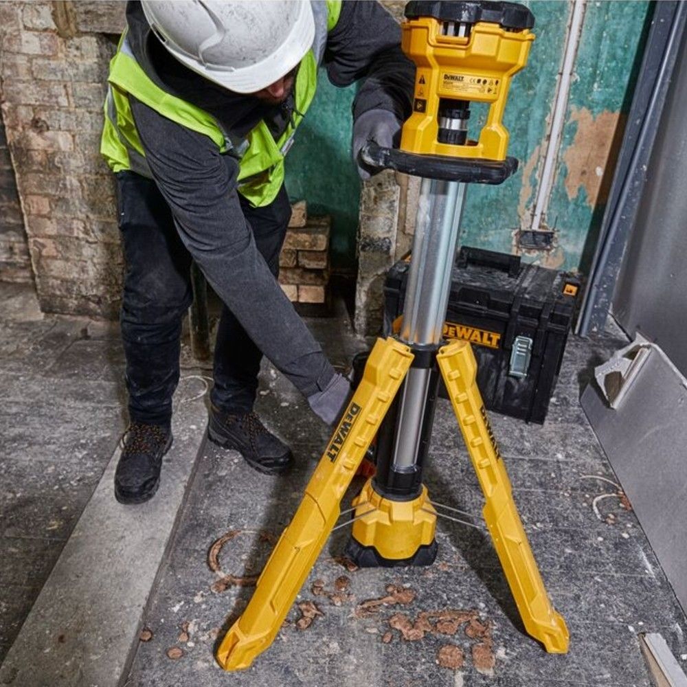 Torre Iluminação Profissional DCL079B DeWalt Sem Bateria
