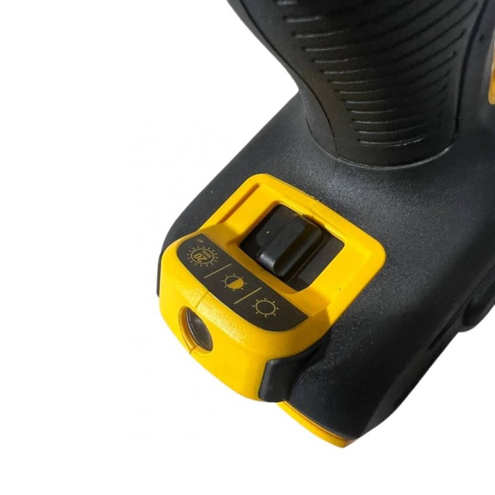 Parafusadeira e Furadeira de Impacto 1/2" 20V DCD796B DeWalt Parafusadeira e Furadeira de Impacto 1/2" 20V DCD796B DeWalt