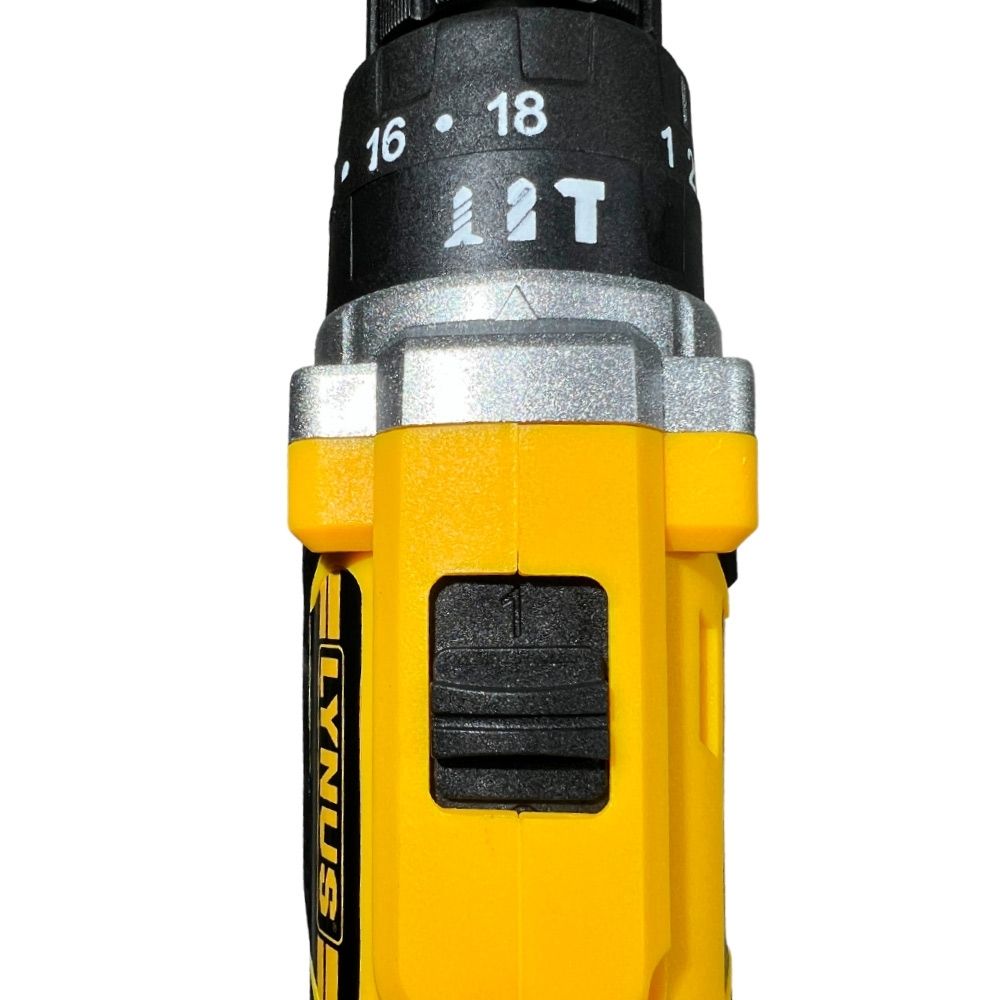 Kit Parafusadeira Bateria Carregador Maleta Acessórios 20V PFLI-20B2 Lynus Kit Parafusadeira Bateria Carregador Maleta Acessórios 20V PFLI-20B2 Lynus