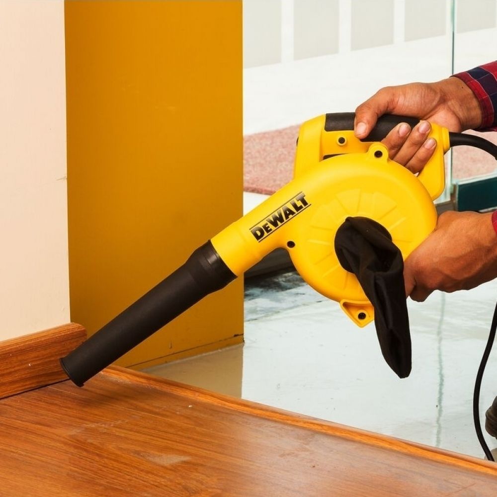 Aspirador/Soprador de Folhas 800W 220V DWB800-B2 DeWalt