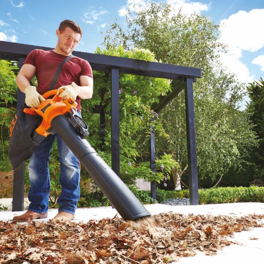 Aspirador e Soprador de Folhas 2500W 220V BV25-B2 Black+Decker