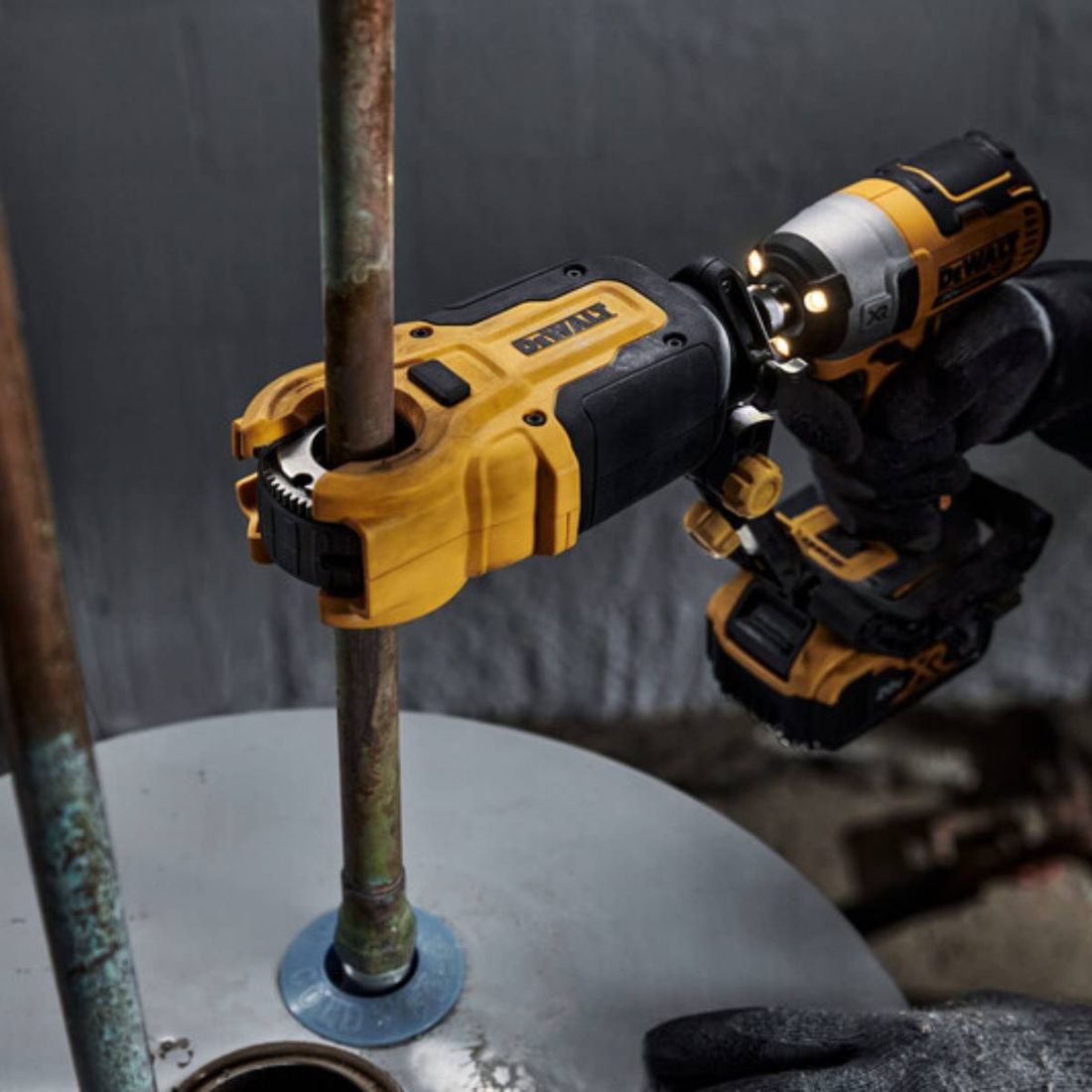 CORTADOR DE TUBOS DE COBRE IMPACT READY DEWALT CORTADOR DE TUBOS DE COBRE IMPACT READY DEWALT