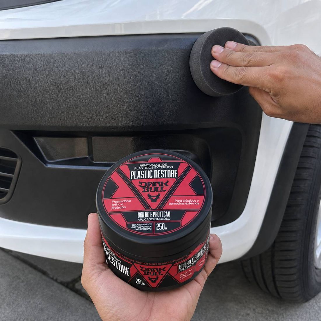 Renovador de Plásticos Externos Dark Bull 250ml Proteção UV