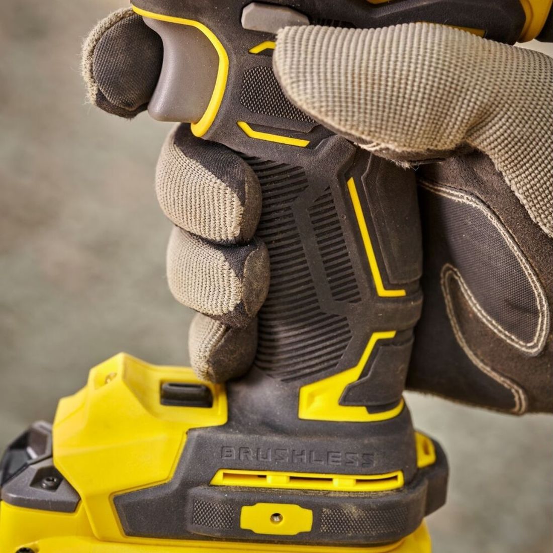 Chave de Impacto Stanley SBW920M2K-BR Torque 37Kg 20V 4Ah