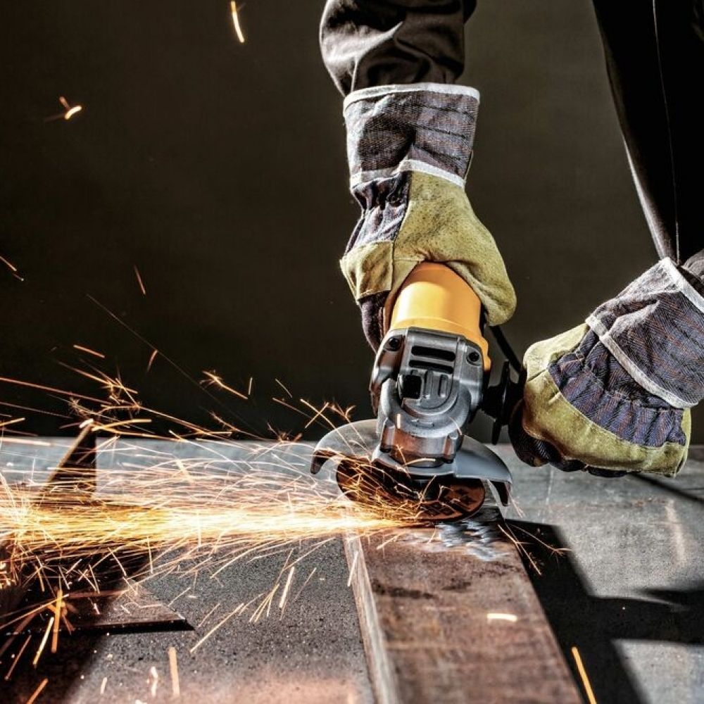 Esmerilhadeira Angular 4.1/2" 950W 220V DWE4118-B2 DeWalt Esmerilhadeira Angular 4.1/2" 950W 220V DWE4118-B2 DeWalt