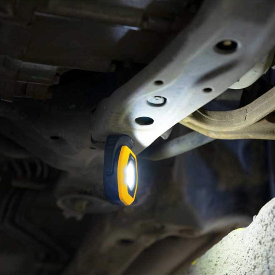 Refletor Recarregável Portátil 1400lm Usb Led Rrv1400 Vonder
