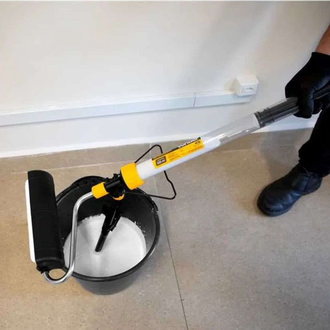 Rolo de Pintura 1,6m com Reservatório Vonder