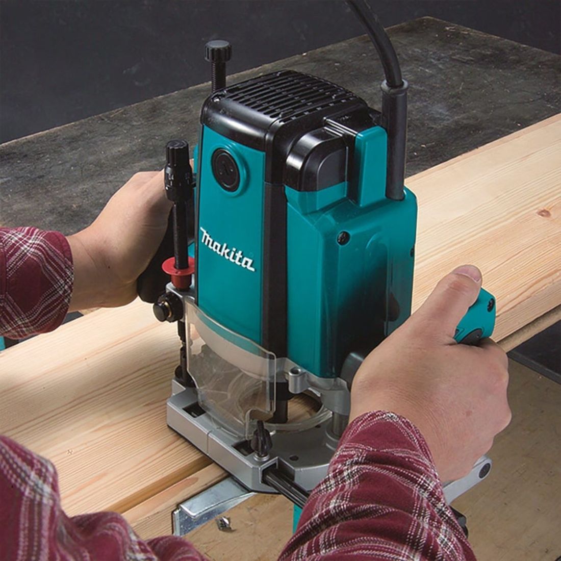 Tupia de Coluna Makita RP1800X02 12mm 1850W 220V