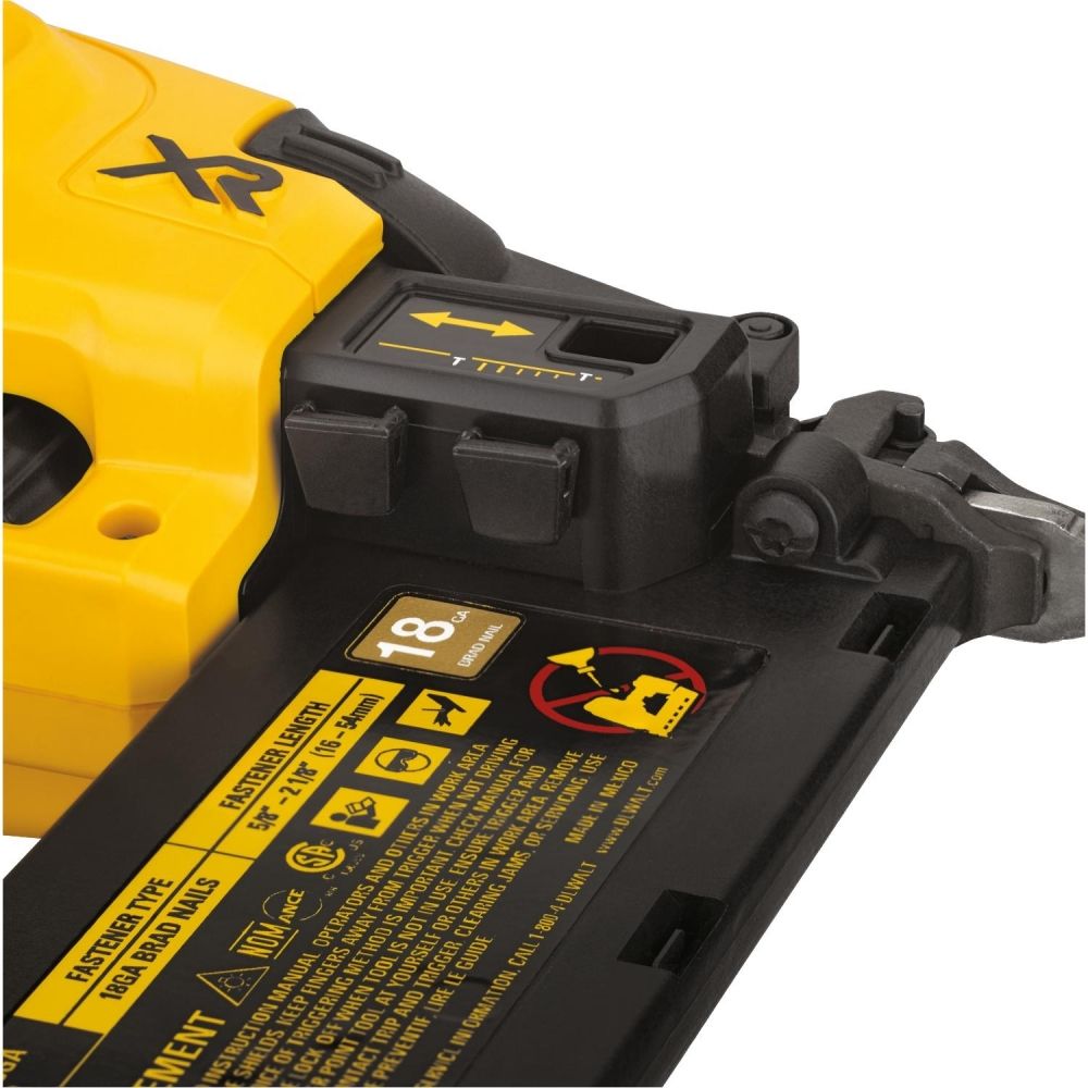 Pinador DeWalt DCN680B F 15 a 64mm 20V Sem Bateria e Carregador