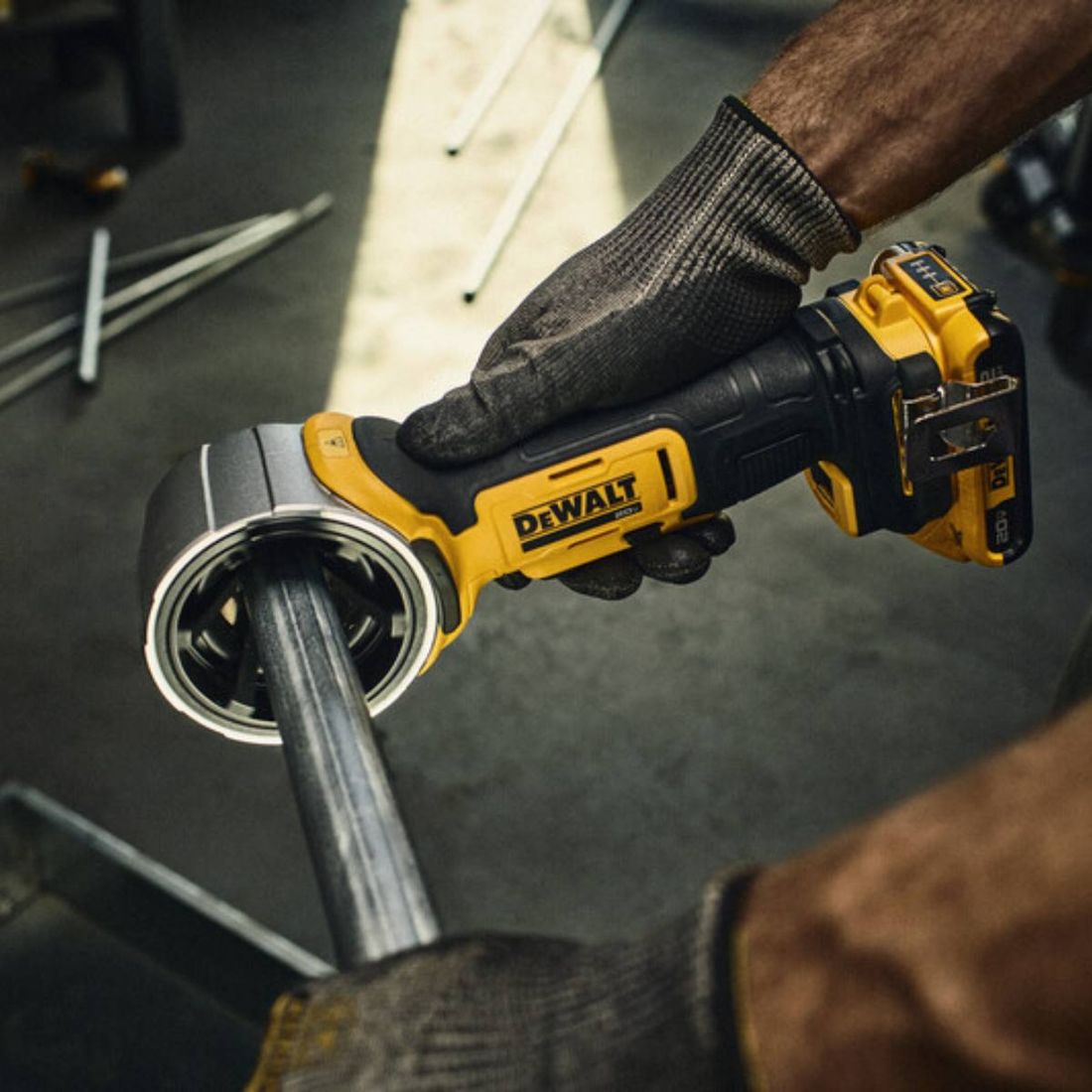 Rebarbador de Tubos DeWalt 20v Sem Bateria