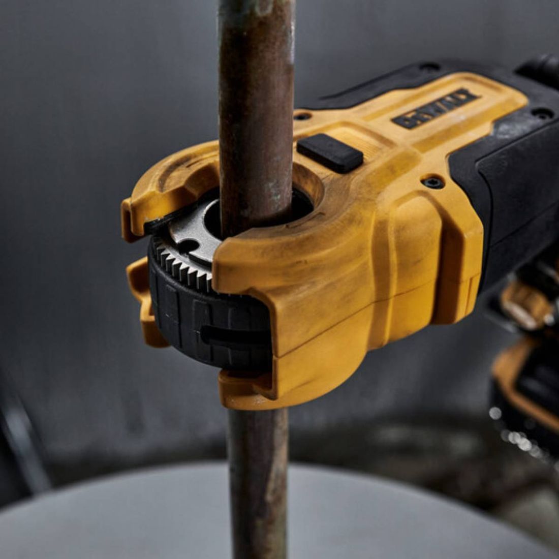 CORTADOR DE TUBOS DE COBRE IMPACT READY DEWALT CORTADOR DE TUBOS DE COBRE IMPACT READY DEWALT
