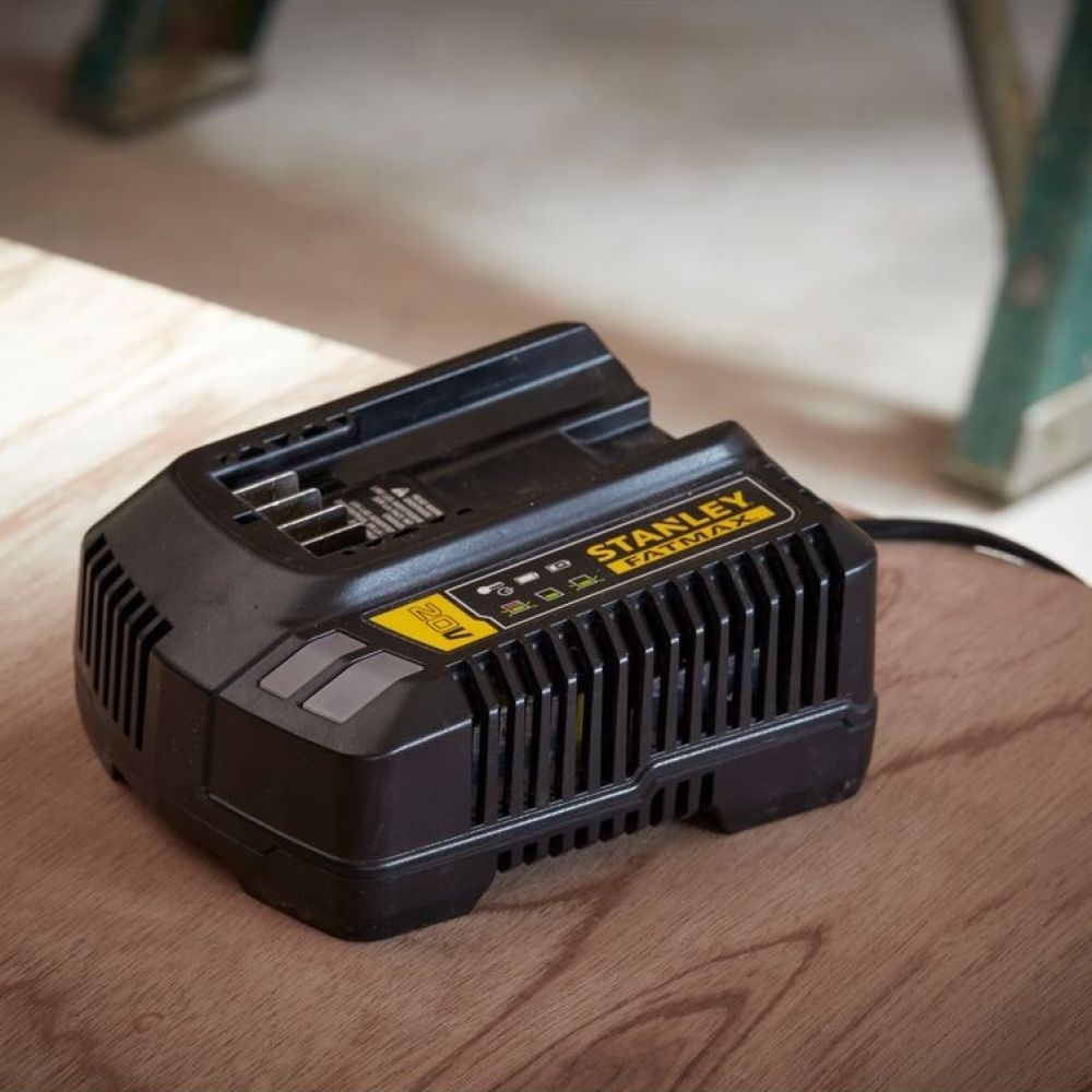 Carregador de Bateria 20V 4Ah Bivolt SC400-BR Stanley