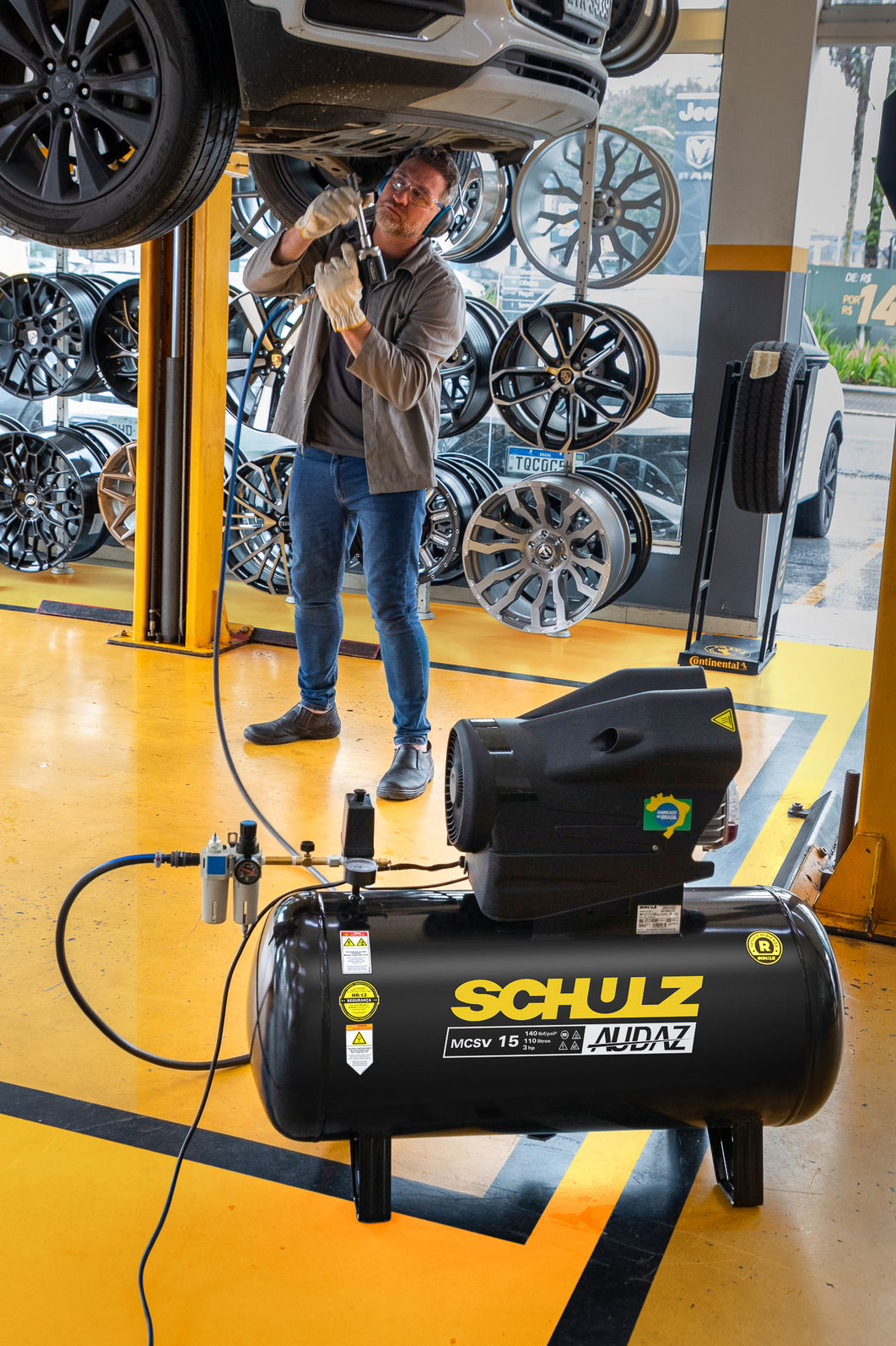 Compressor Ar Schulz Audaz 15pés 110L 140PSI 3Cv 220v Monofásico Compressor Ar Schulz Audaz 15pés 110L 140PSI 3Cv 220v Monofásico