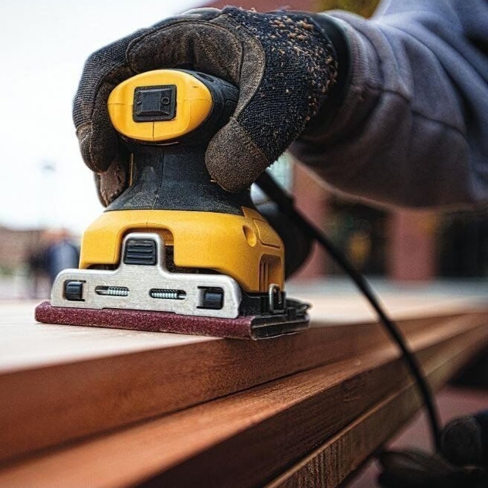 Lixadeira Orbital DeWalt DWE6411B2 Lixa 1/4" 230W 220V