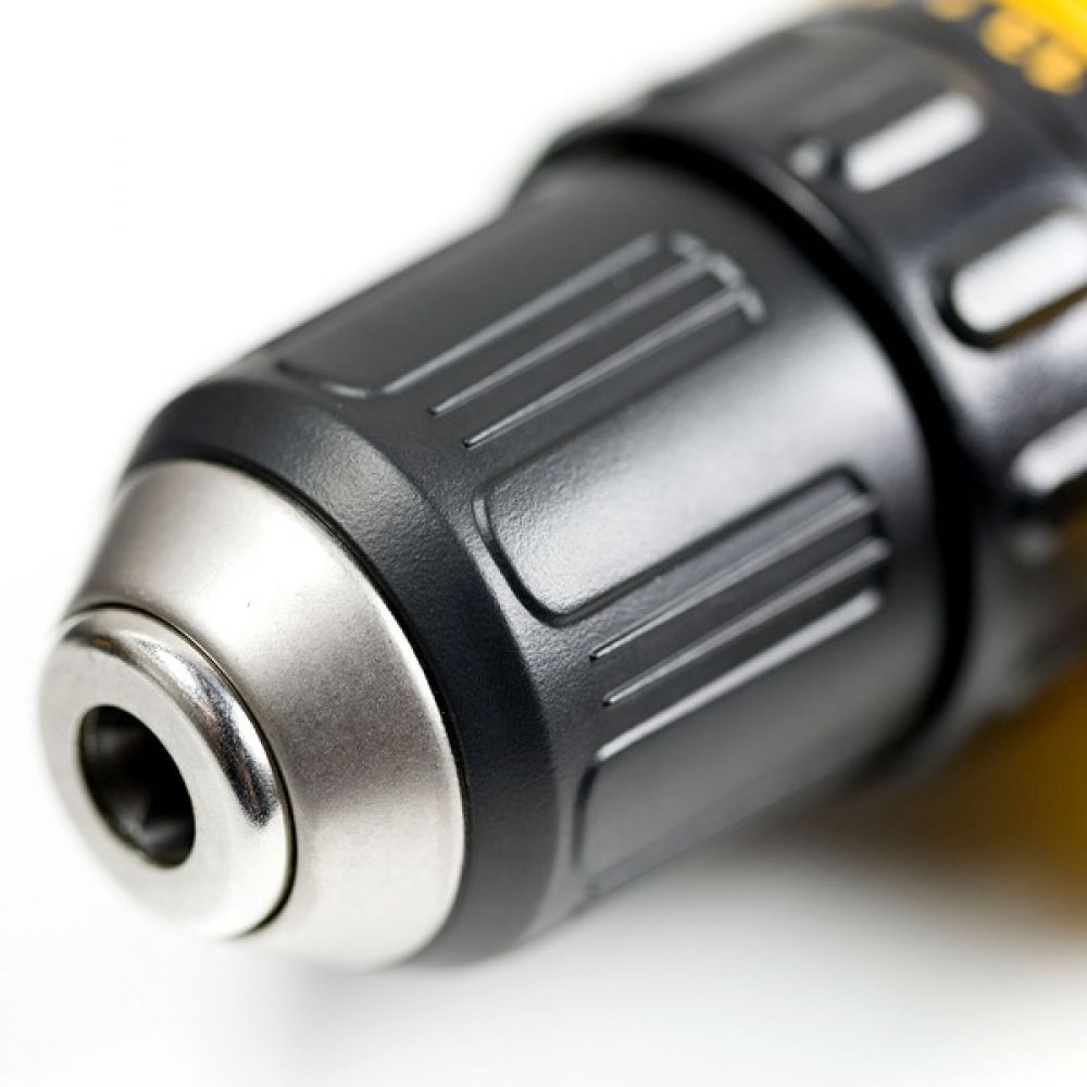 Parafusadeira e Furadeira 3/8" 2 Baterias 12V 2,0Ah DCD710D2-BR DeWalt Parafusadeira e Furadeira 3/8" 2 Baterias 12V 2,0Ah DCD710D2-BR DeWalt