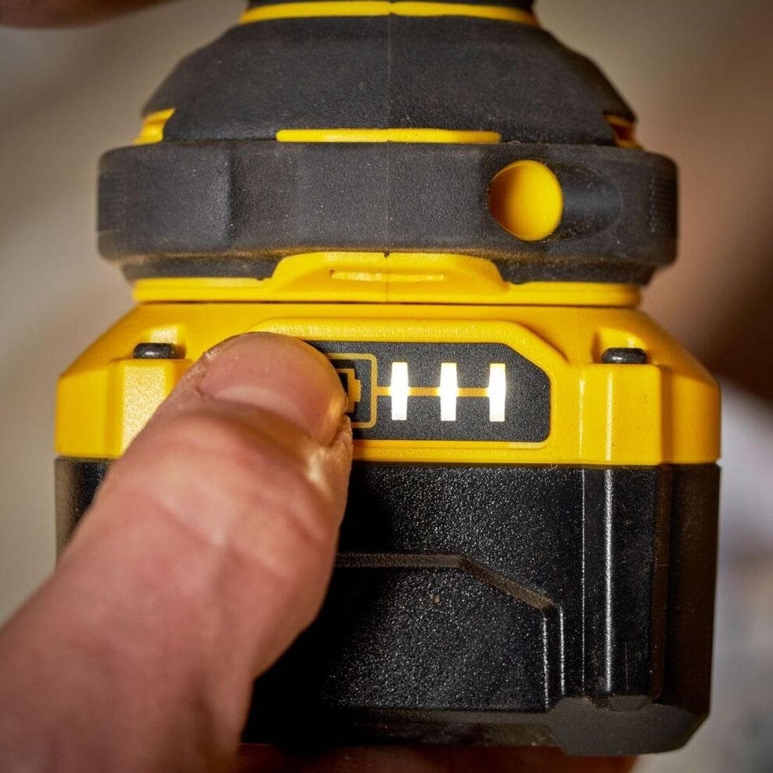 Chave de Impacto Stanley SBW920M2K-BR Torque 37Kg 20V 4Ah