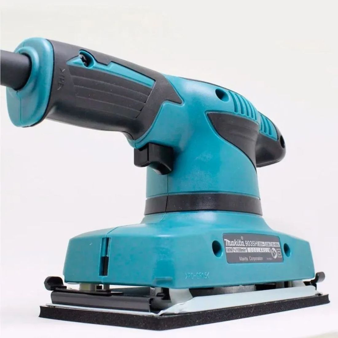 Lixadeira Orbital Makita 9035H 180W 220V