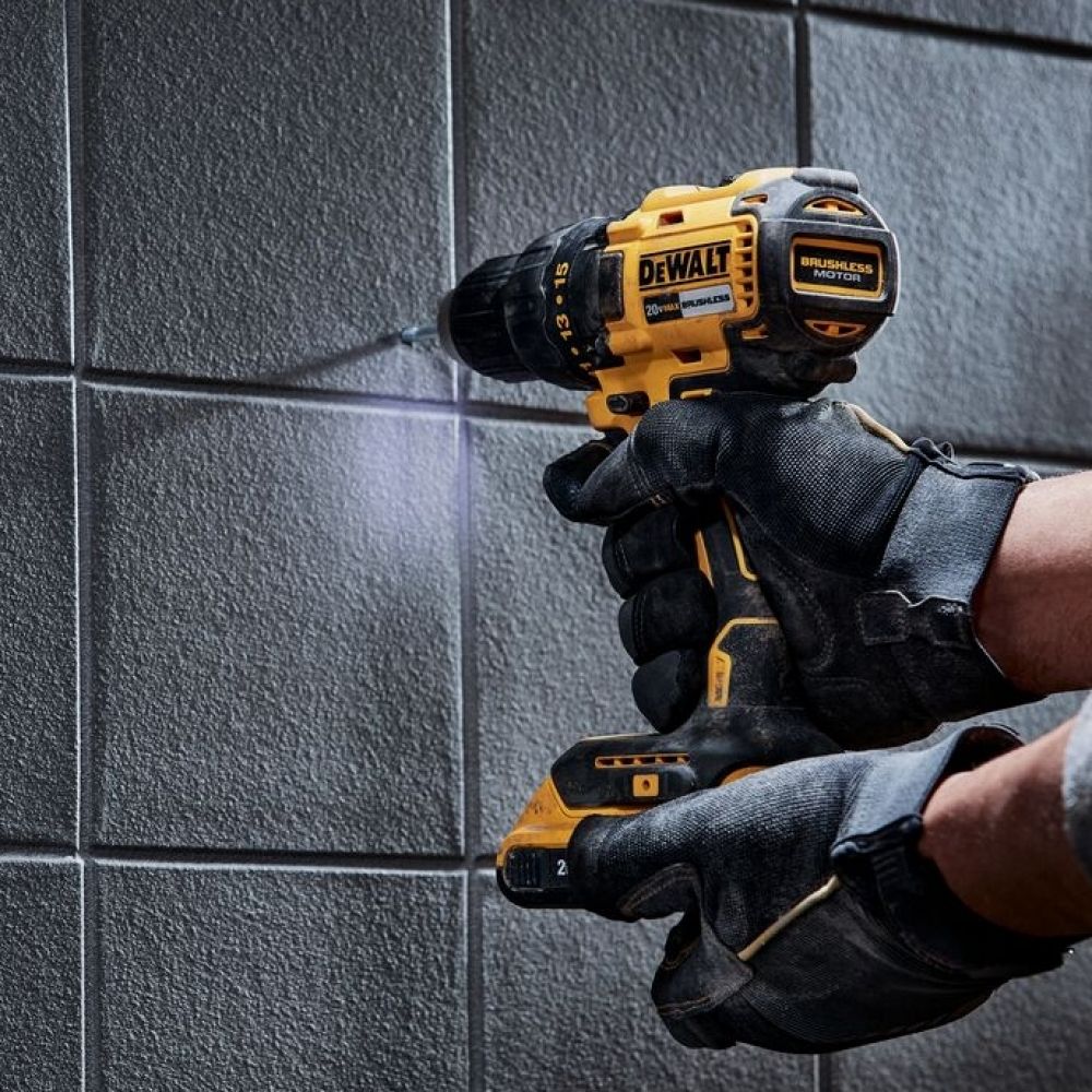 Parafusadeira e Furadeira de Impacto 1/2" 20V 2A DCD7781D2BR Dewalt Parafusadeira e Furadeira de Impacto 1/2" 20V 2A DCD7781D2BR Dewalt