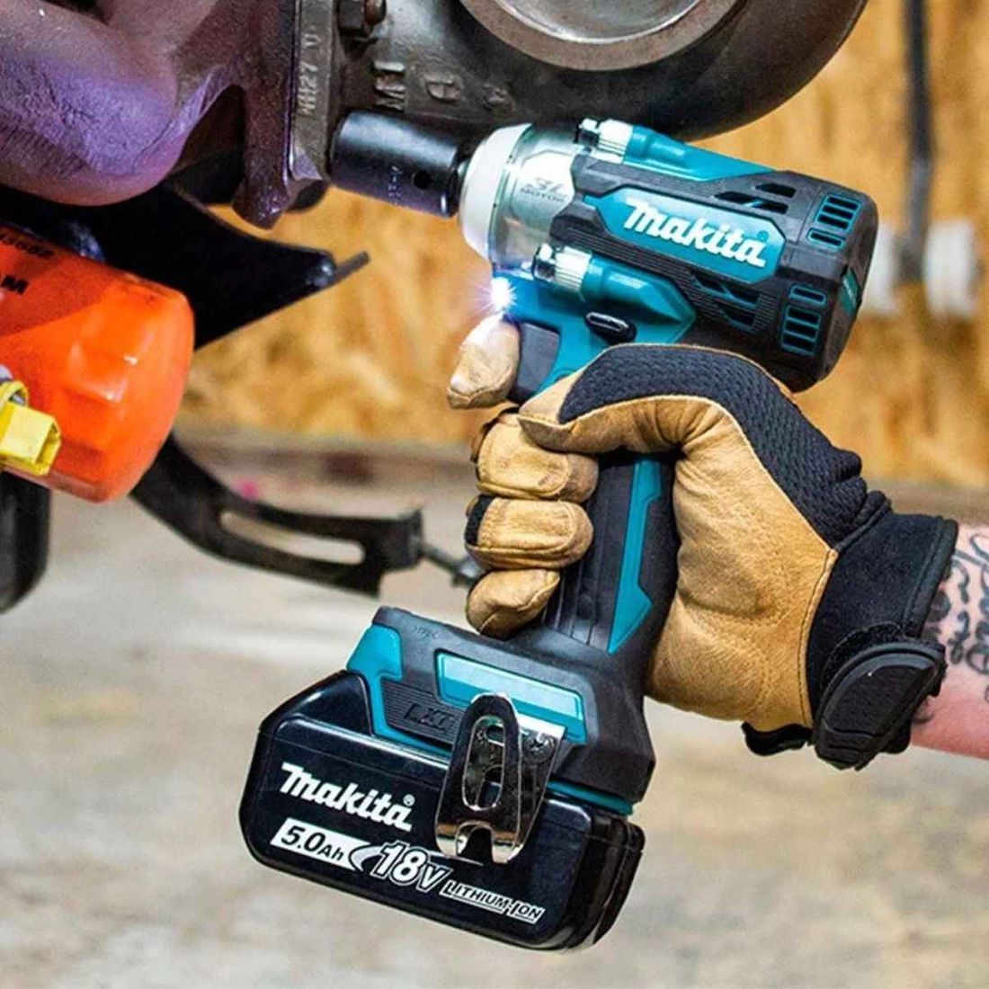 Chave Impacto Makita 33kg 1/2" Sem Bateria DTW300Z Chave Impacto Makita 33kg 1/2" Sem Bateria DTW300Z