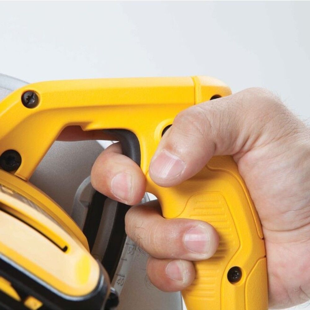 Serra Circular DWE560B2 DeWalt 7.1/4" 1400W 220V Serra Circular DWE560B2 DeWalt 7.1/4" 1400W 220V