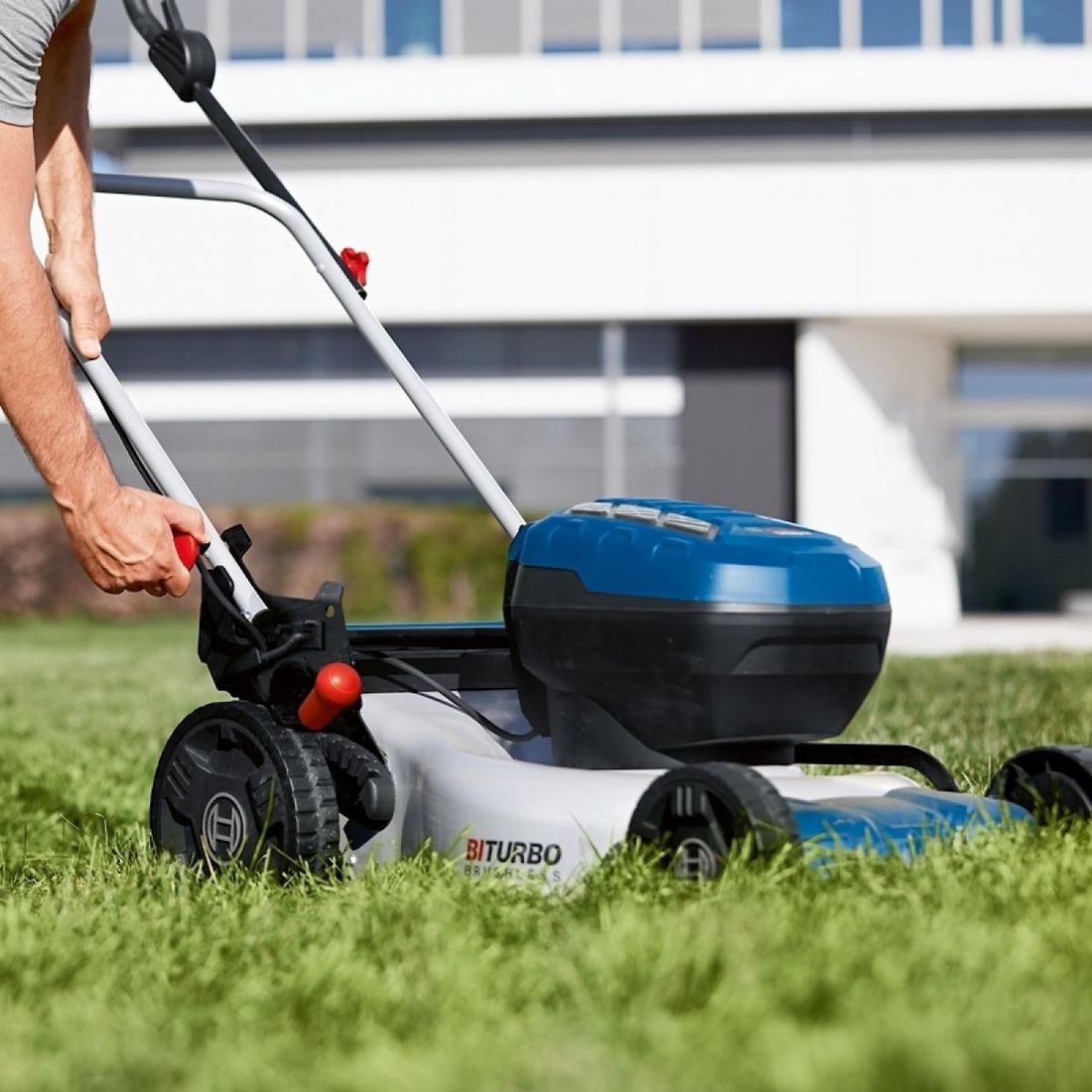 Cortador Grama Bateria 18V Bosch GRA 18V2-46