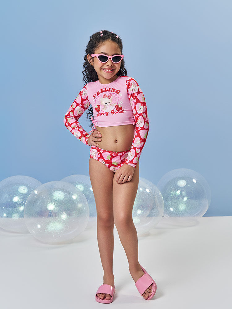 Biquíni Infantil em Malha UV com Estampa de Ursinha e Morangos – Moda Praia Menina Verão com Strass ROSA IOGURTE