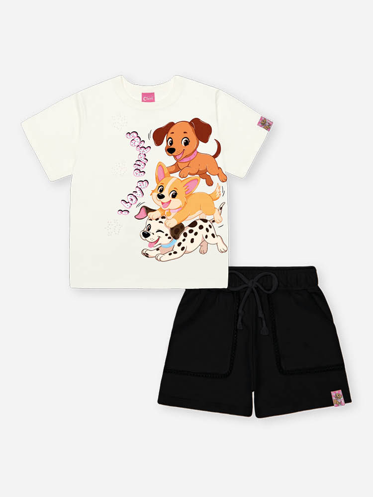 Conjunto Infantil com Blusa e Shorts em Moletinho – Look Menina Verão com Cachorrinhos OFF WHITE/PRETO