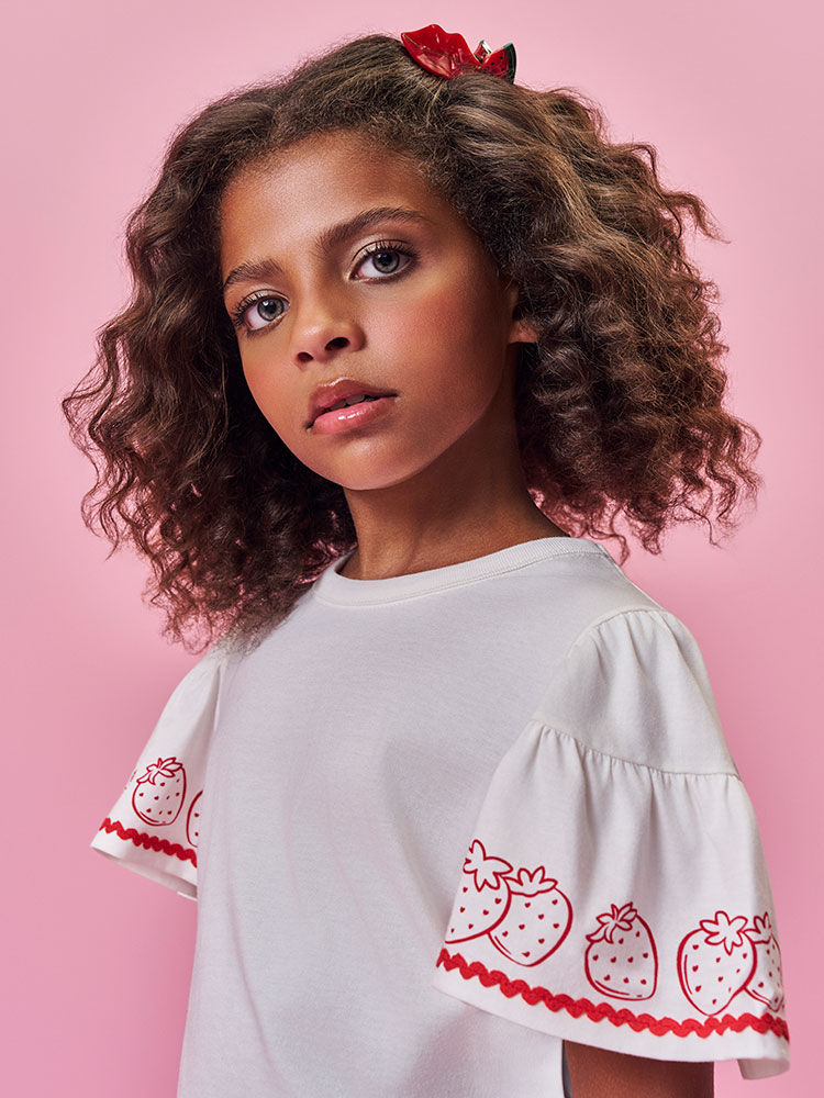 Conjunto Infantil Menina Blusa Morangos e Short-Saia com Glitter