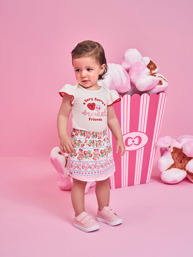 Conjunto Bebê Menina Body com Shorts Saia de Morangos – Look Infantil Berry Sweet Cinti Baby NATURAL/RS IOGURTE
