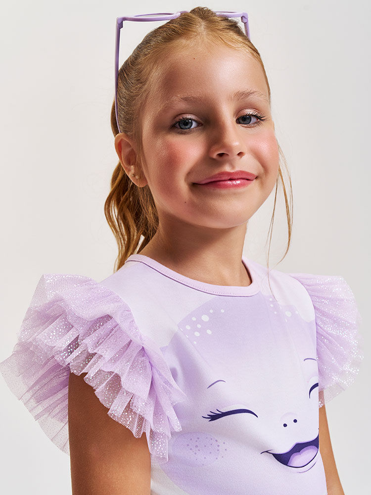 Conjunto Infantil com Blusa Estampa Sara Salamandra e Saia Shorts em Tule Foil – Look Menina Verão c LILAS BRUMA