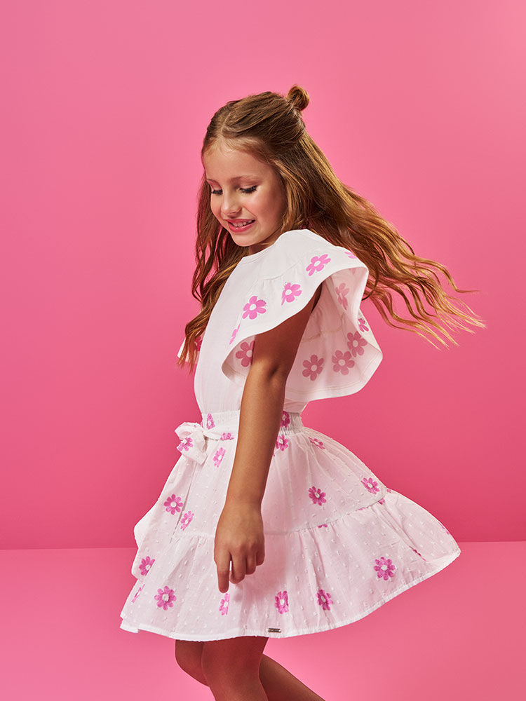 Conjunto Infantil com Blusa e Saia Shorts Bordada – Look Menina Verão Off White NATURAL/OFF WHITE