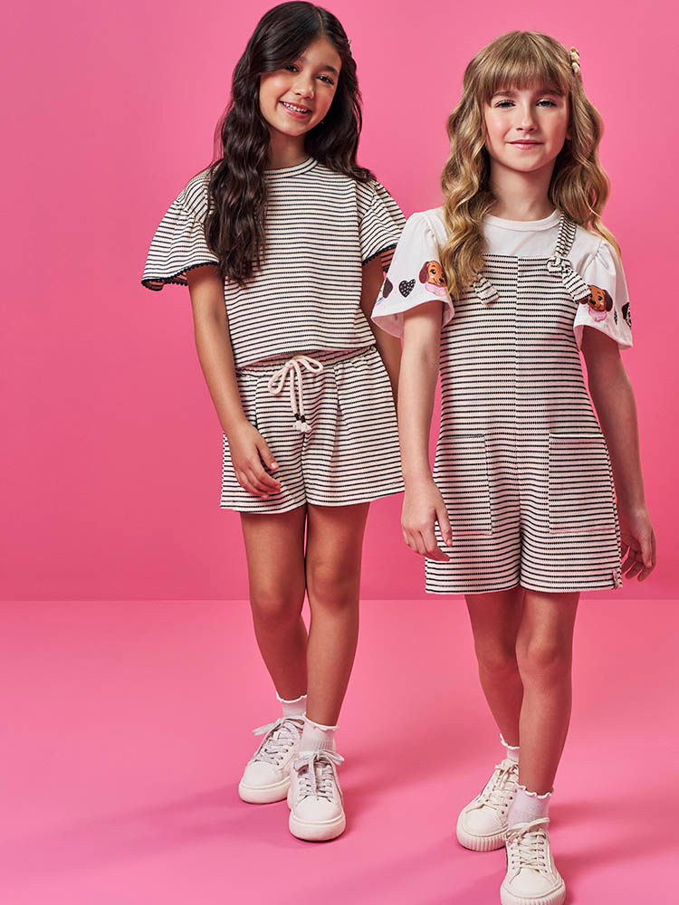 Conjunto Infantil Listrado com Blusa Boxy e Shorts em Malha Fio Tinto – Look Menina Verão Preto PRETO