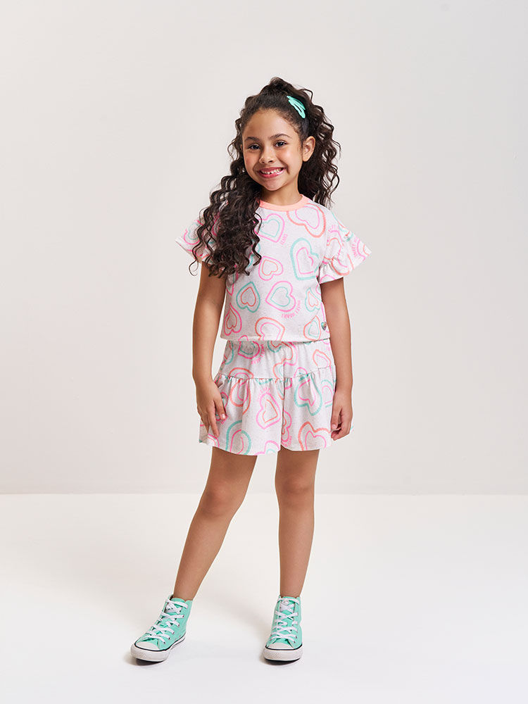 Conjunto Infantil Neon Love com Blusa Boxy e Shorts em Cotton Linho – Look Menina Verão com Estampa OFF WHITE