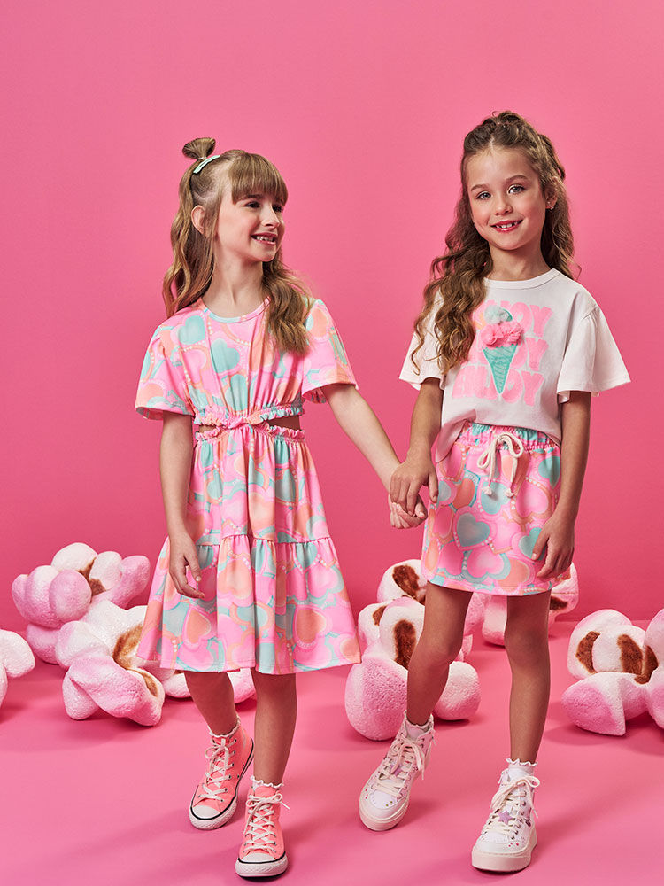 Conjunto Infantil Neon Love com Blusa Boxy e Shorts Saia Estampado – Look Menina Verão com Pompom de NATURAL/RS BARBIE