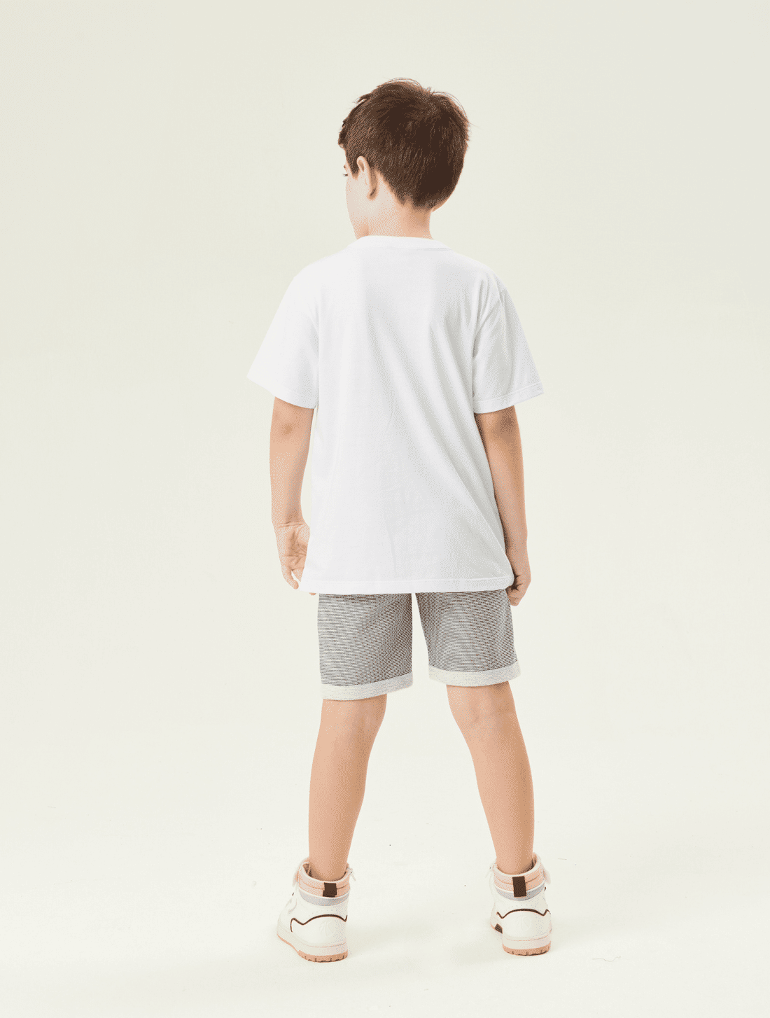Conjunto Camiseta E Bermuda Listrada Branco E Azul Marinho Abrange