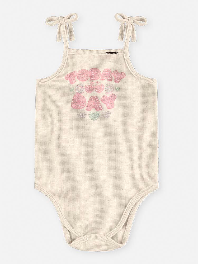 Conjunto Bebê Body com Strass e Short-Saia de Corações