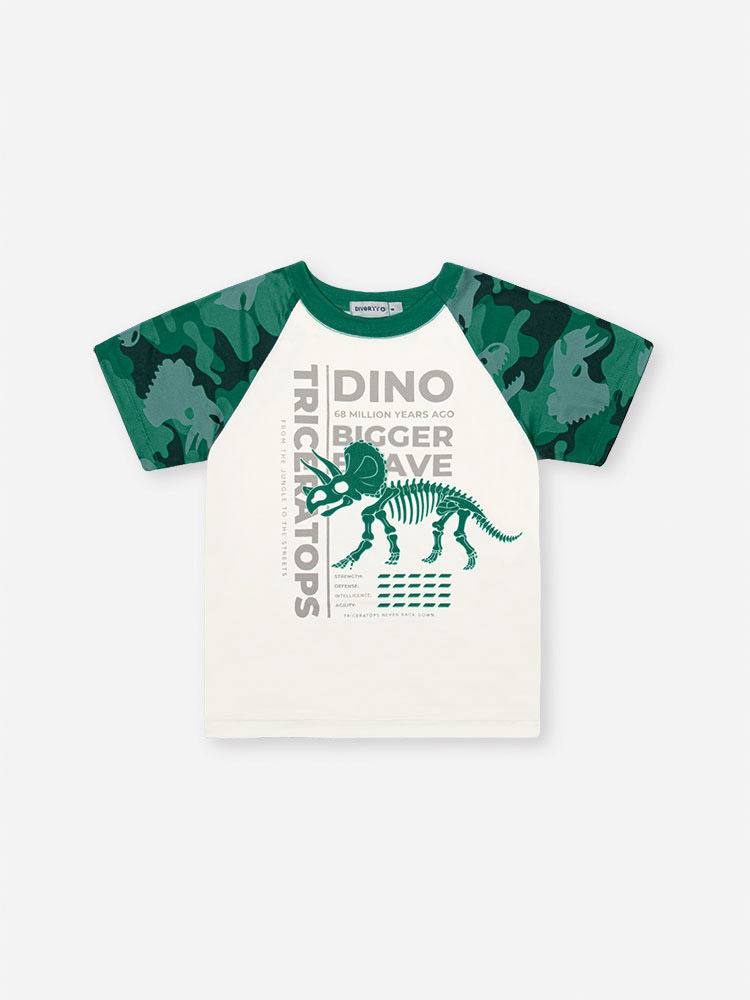 Pijama Infantil Tricerátops com Camiseta e Bermuda Suede